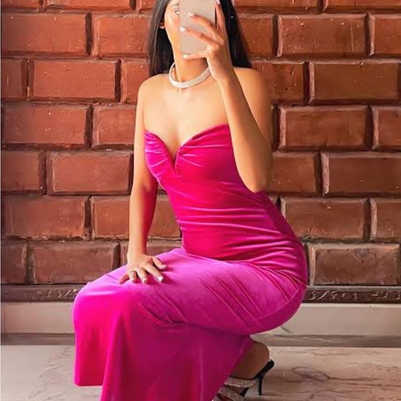 Zara Dresses & Skirts - Zara Pink velvet dress